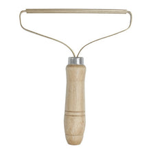 Load image into Gallery viewer, Lint-Up Brush
